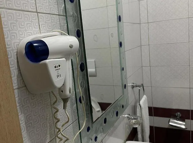 Gjuta Szálloda Farke e Madhe